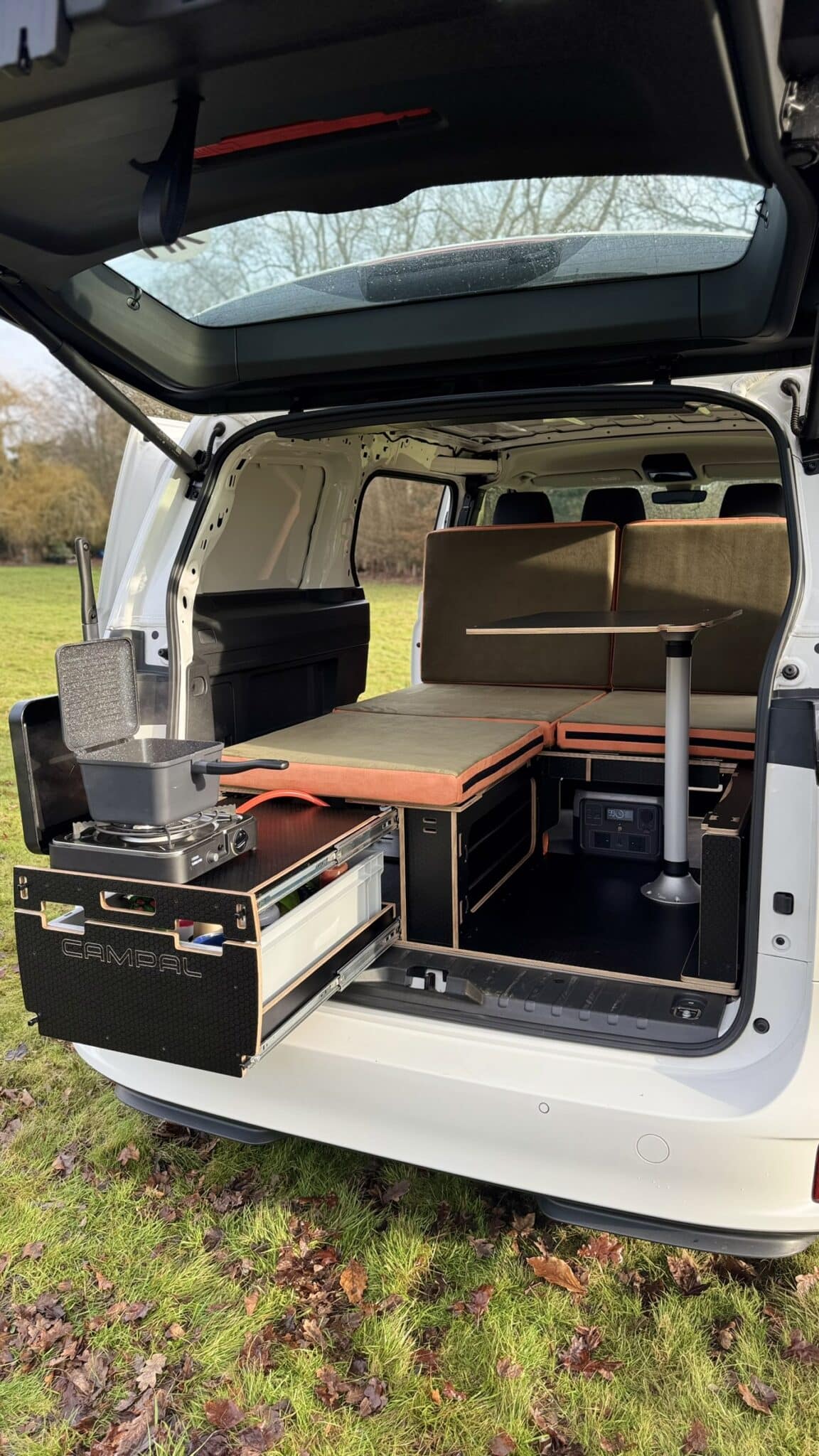 simply campal camper in a box ID Buzz