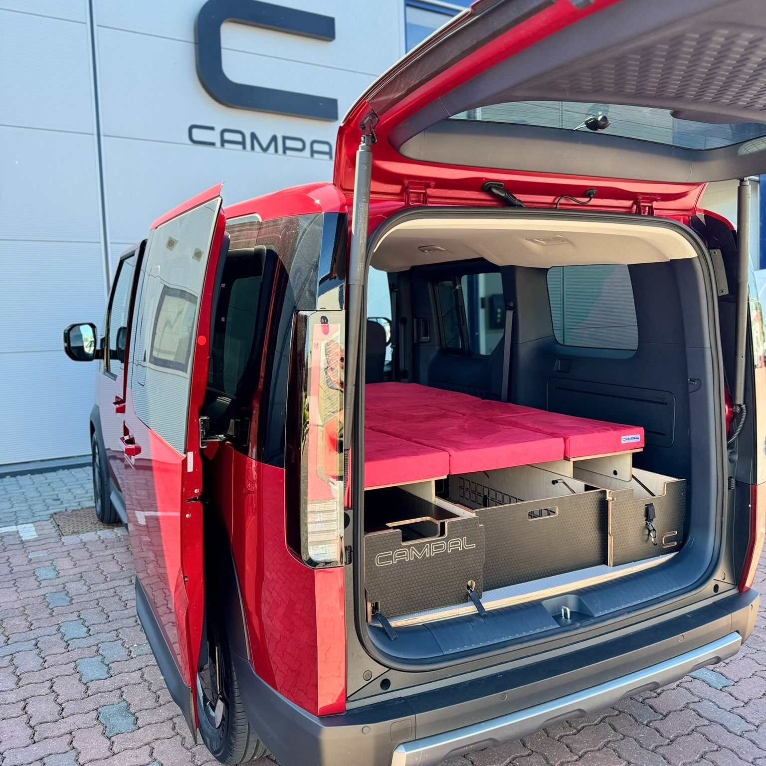 campal-kia-pv5-passenger-plus-camping-bed