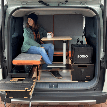 campal-kia-pv5-passenger-camper-conversion-kitchen
